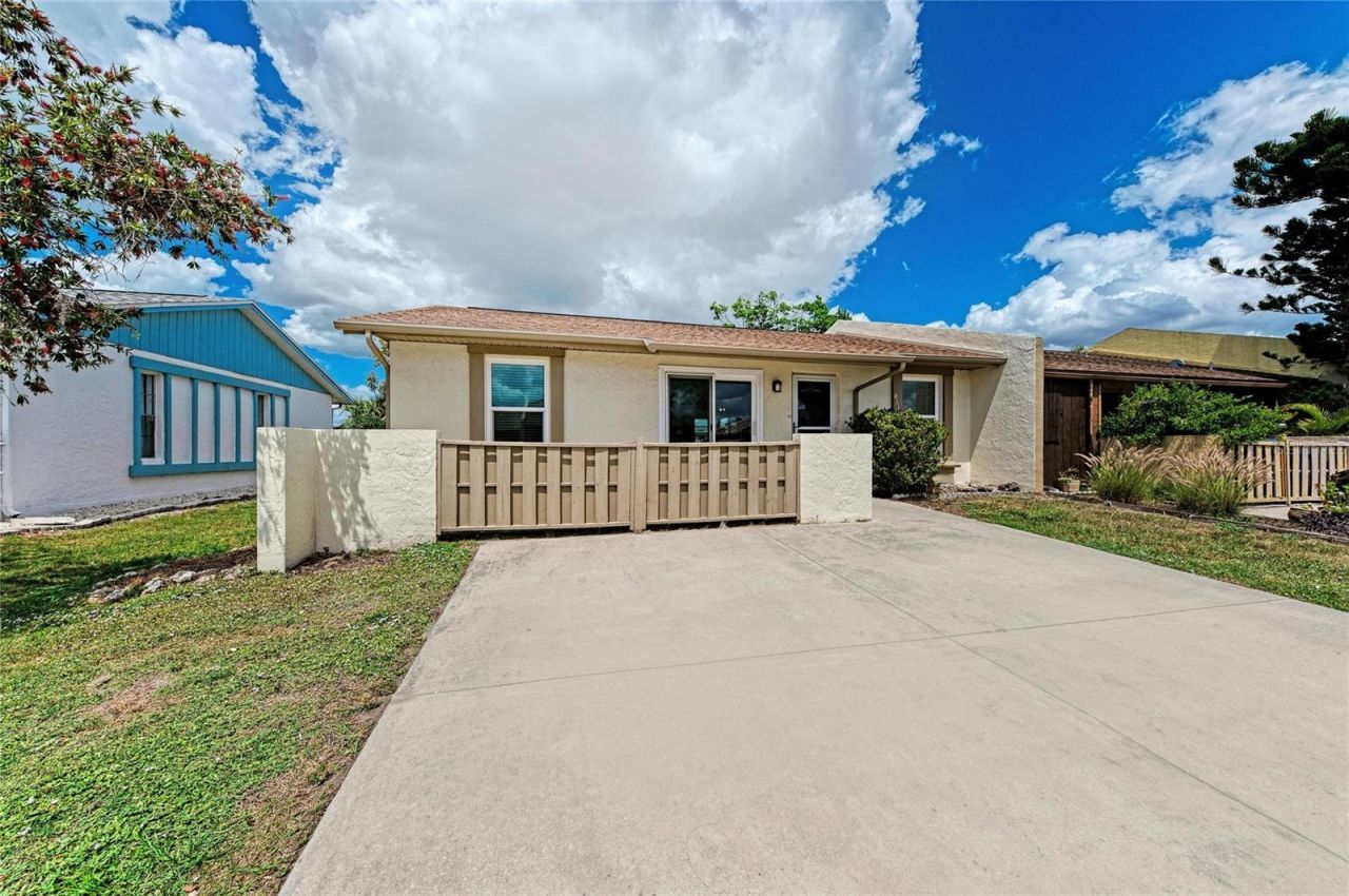 4110 39th Ave W, Bradenton, FL 34205 Photo