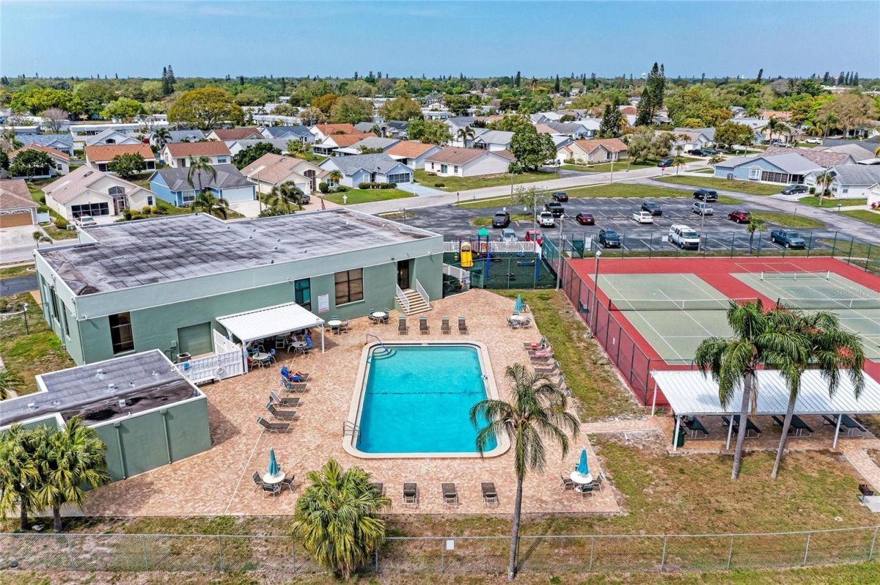 4110 39th Ave W, Bradenton, FL 34205 Photo