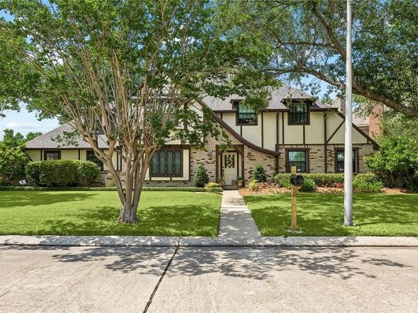 2131 MARION Drive, LaPlace, LA 70068