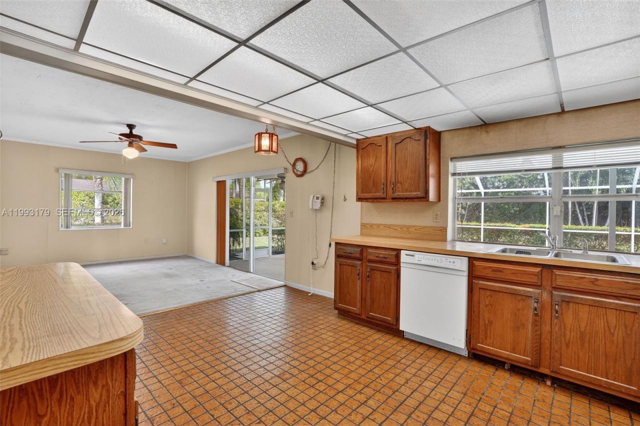 10753 SW 118th St , Miami, FL 33176 Photo