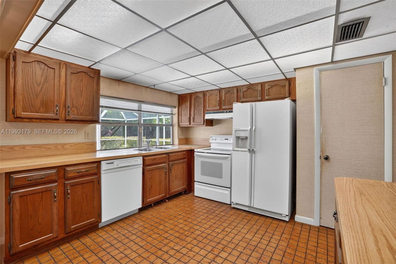 10753 SW 118th St , Miami, FL 33176 Photo