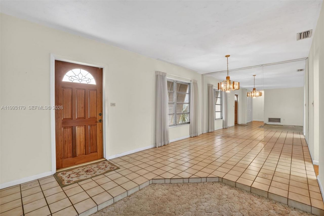 10753 SW 118th St , Miami, FL 33176 Photo