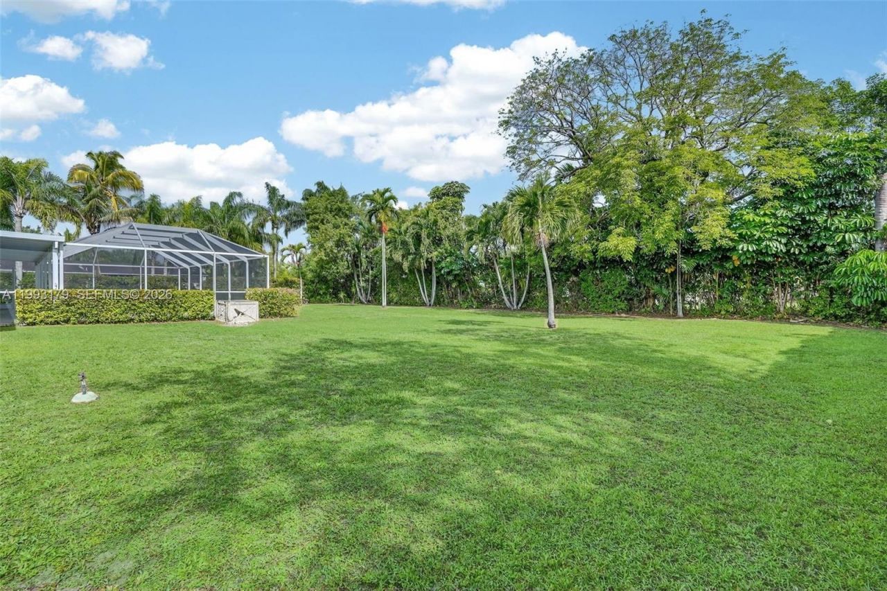 10753 SW 118th St , Miami, FL 33176 Photo