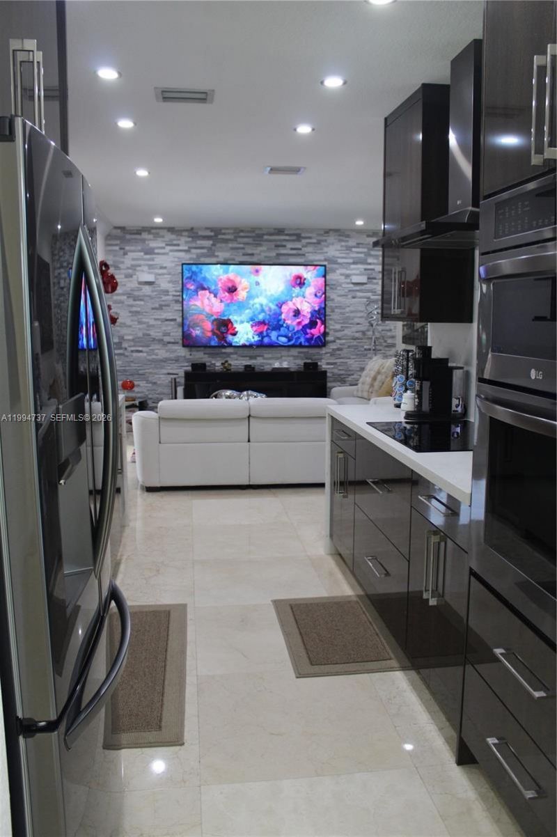 15580 SW 176th Ter , Miami, FL 33187 Photo