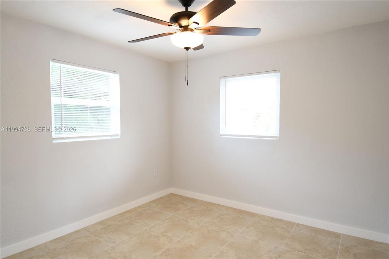 1398 NW 61st St , Unit 10, Miami, FL 33142 Photo