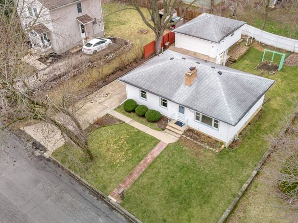 1710 Camus Lane, Madison, WI 53705