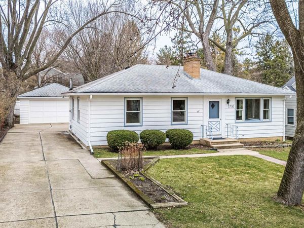 1710 Camus Lane, Madison, WI 53705