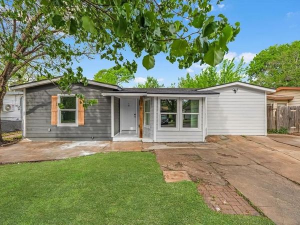 4005 Oscar Avenue, Fort Worth, TX 76106