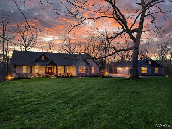 30 Woodbine Court , Troy, MO 63379