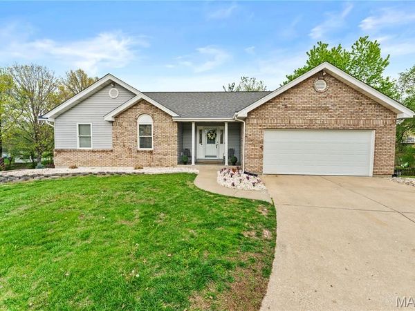 2675 Kettering Court, St Charles, MO 63303