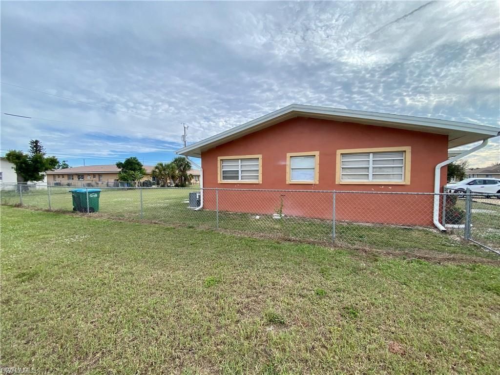 4819 Marine Dr, Unit 1, Cape Coral, FL 33904 Photo