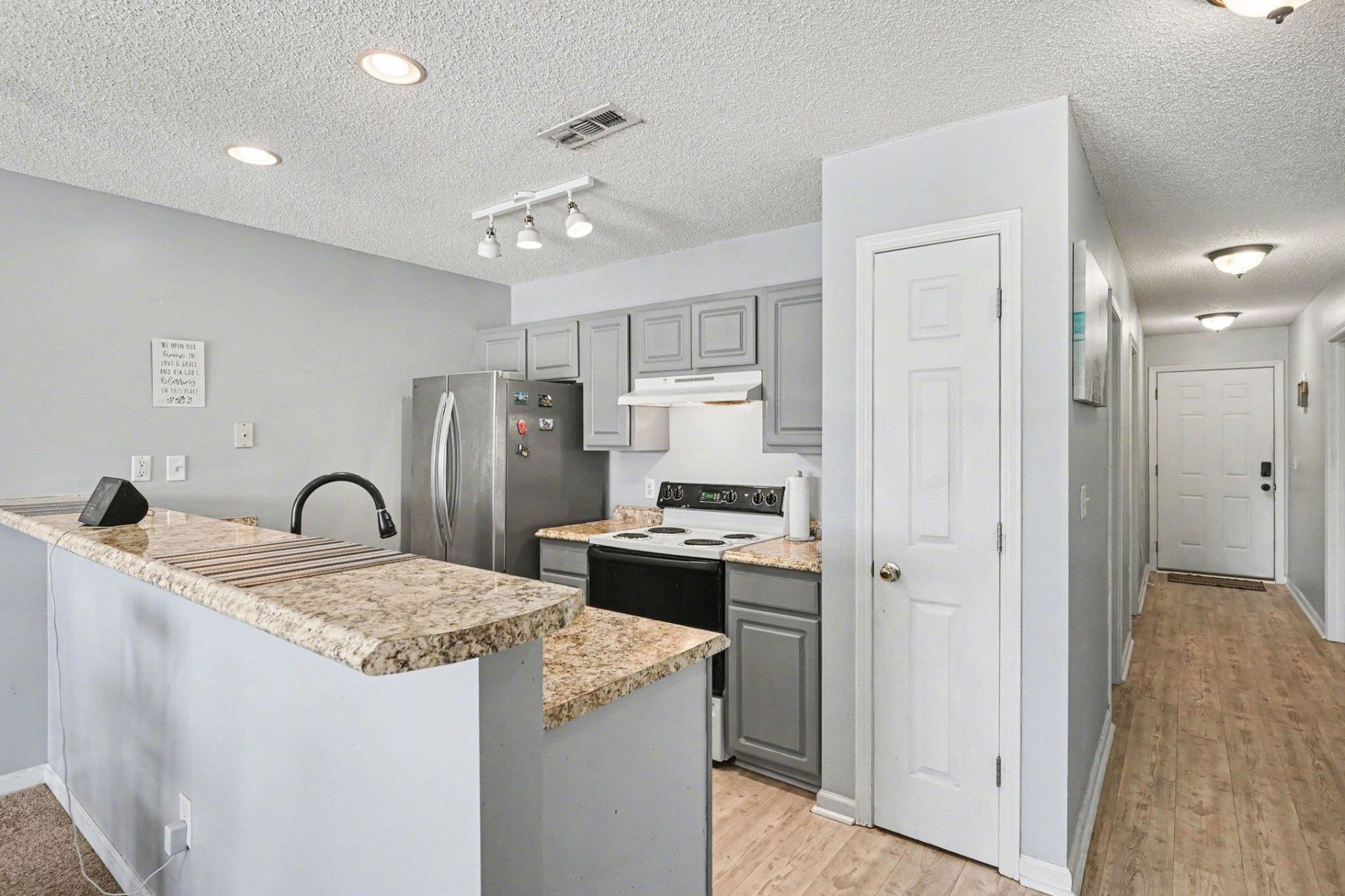 4506 W Harbour Ct. Photo 5