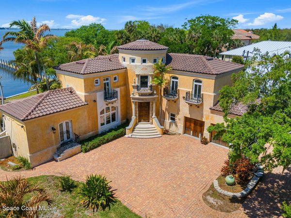 1000 N Riverside Drive, Indialantic, FL 32903