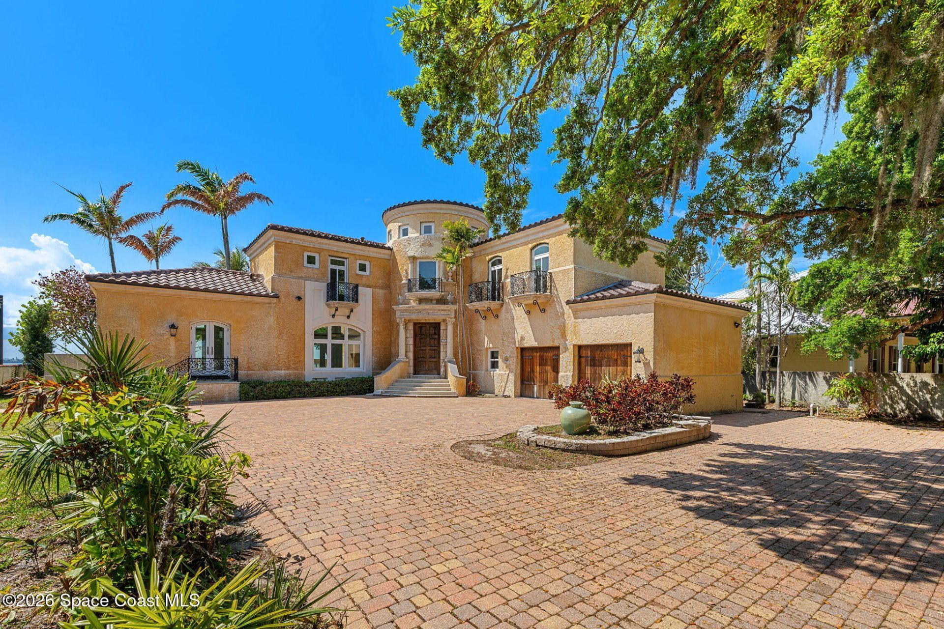 1000 N Riverside Drive, Indialantic, FL 32903 Photo