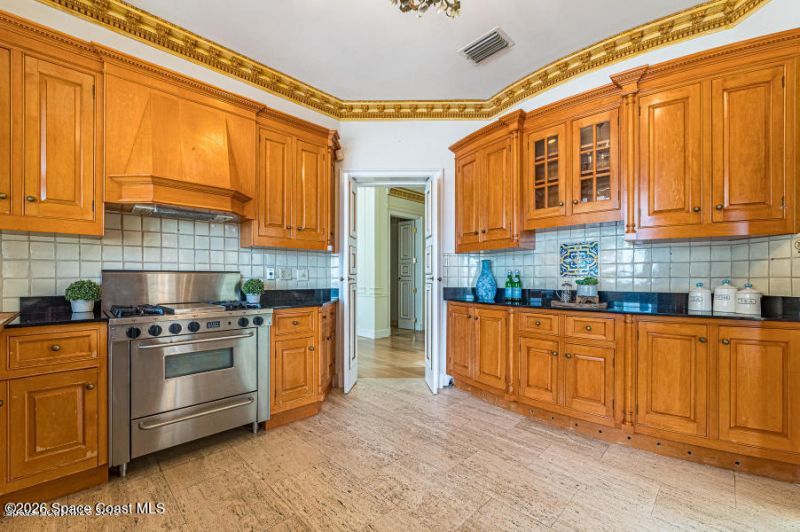 1000 N Riverside Drive, Indialantic, FL 32903 Photo