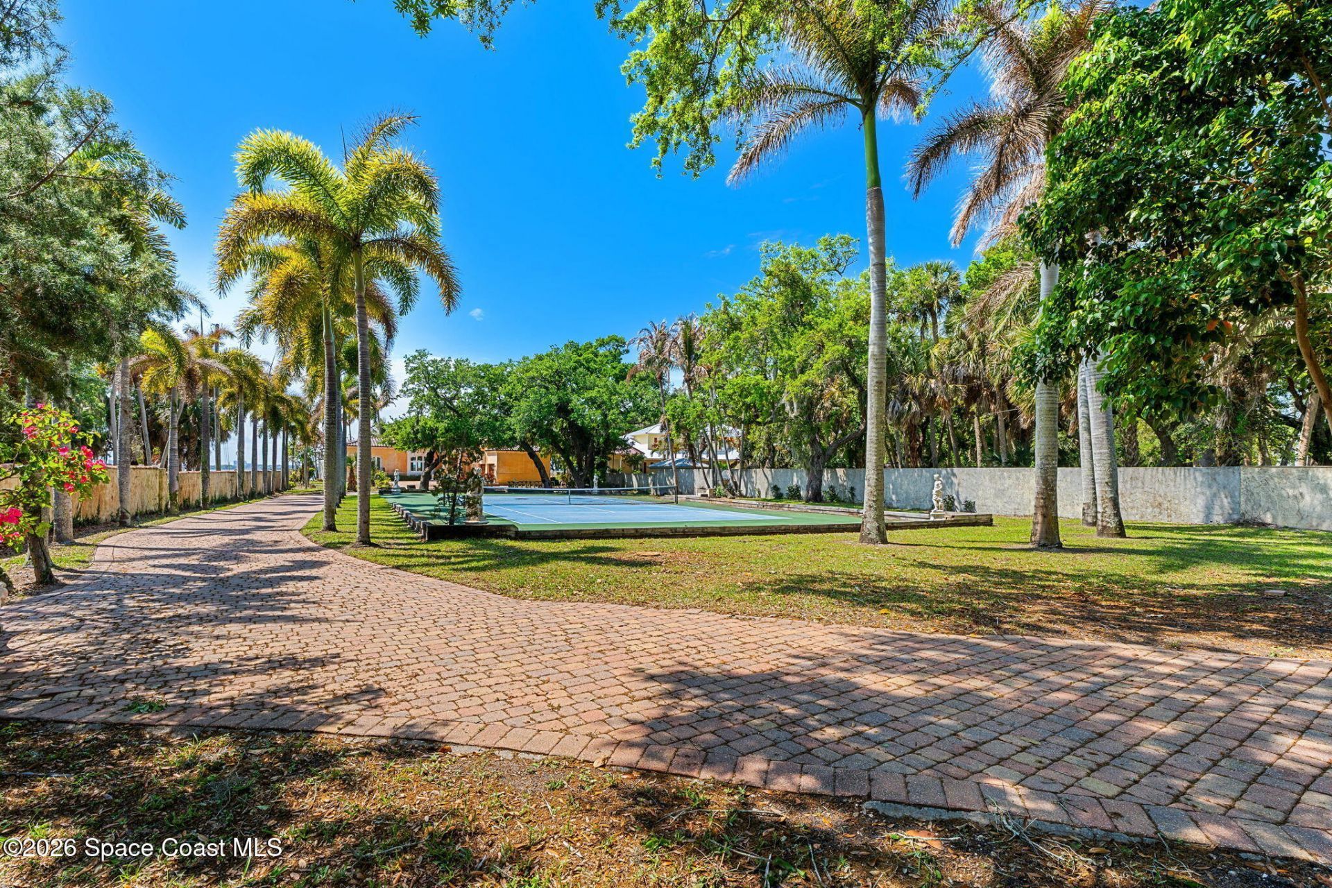 1000 N Riverside Drive, Indialantic, FL 32903 Photo