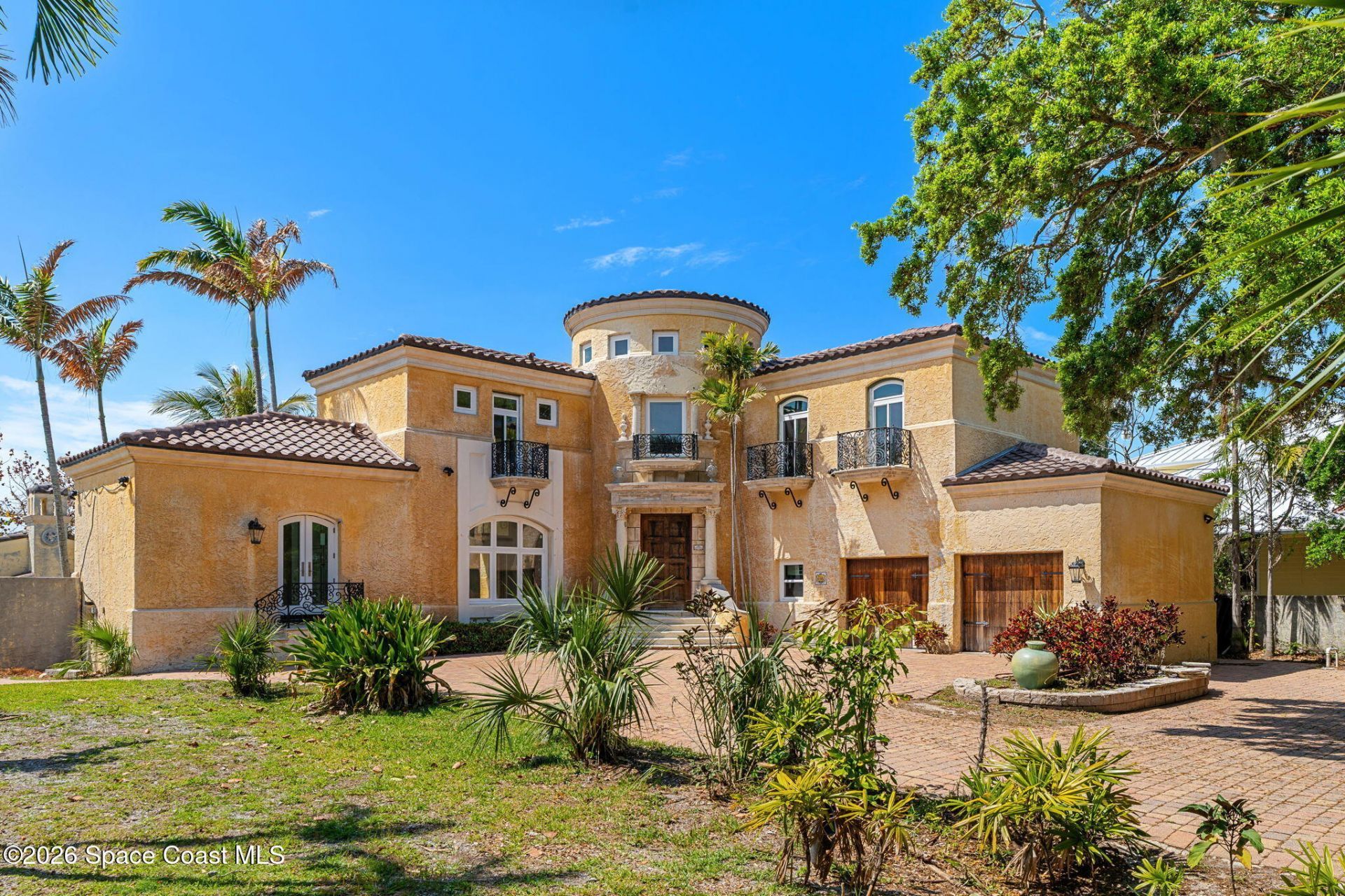 1000 N Riverside Drive, Indialantic, FL 32903 Photo