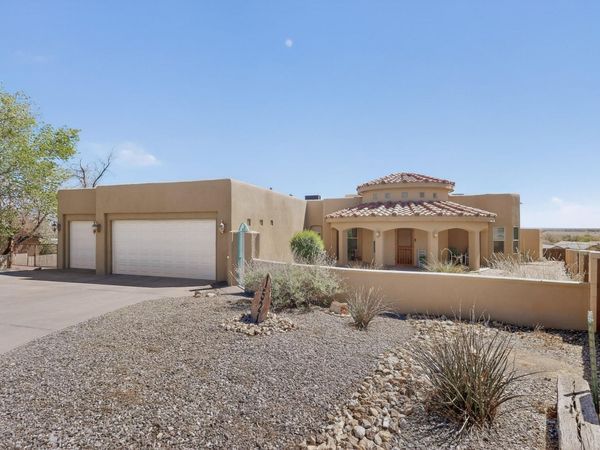 1521 Valley View Drive SW, Los Lunas, NM 87031