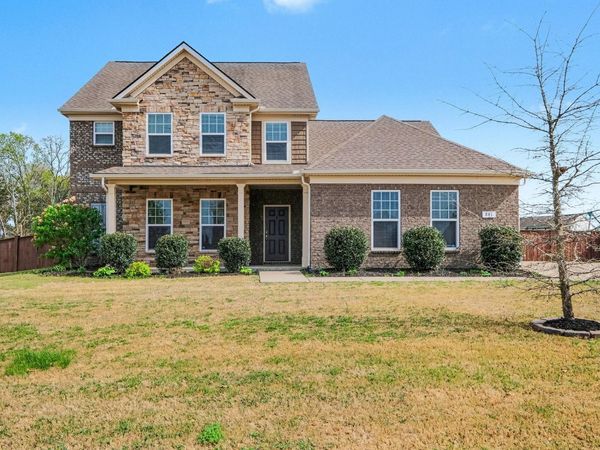 841 Madison Dr , Lebanon, TN 37087