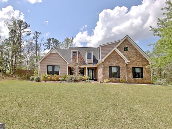 12 Smokey Ridge Court, Newnan, GA 30263