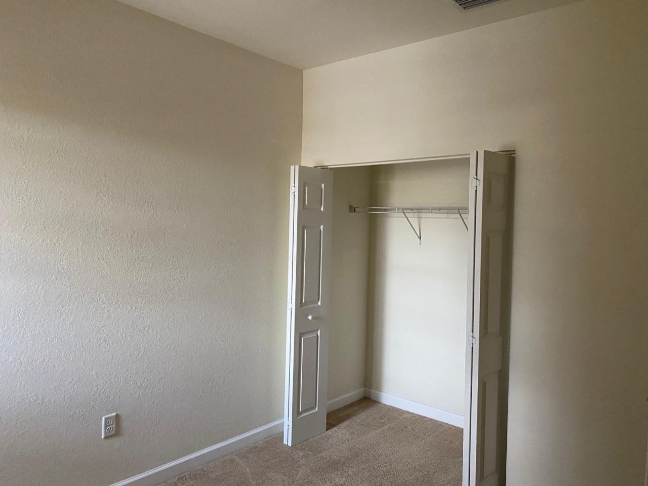 9365 W 33rd Avenue, Hialeah, FL 33018 Photo