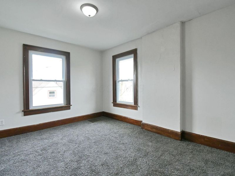 453 W Dickson Avenue , Mansfield, OH 44903 Photo 11