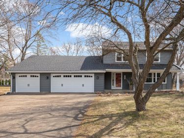 3645 Laurel Drive, Deephaven, MN 55391