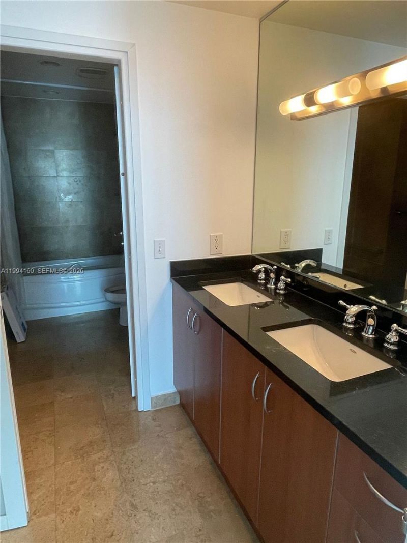 300 S Biscayne Blvd, Unit T-2012, Miami, FL 33131 Photo