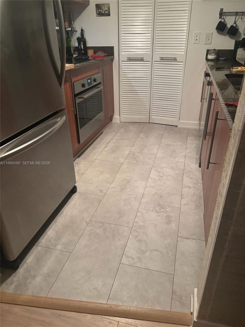 300 S Biscayne Blvd, Unit T-2012, Miami, FL 33131 Photo