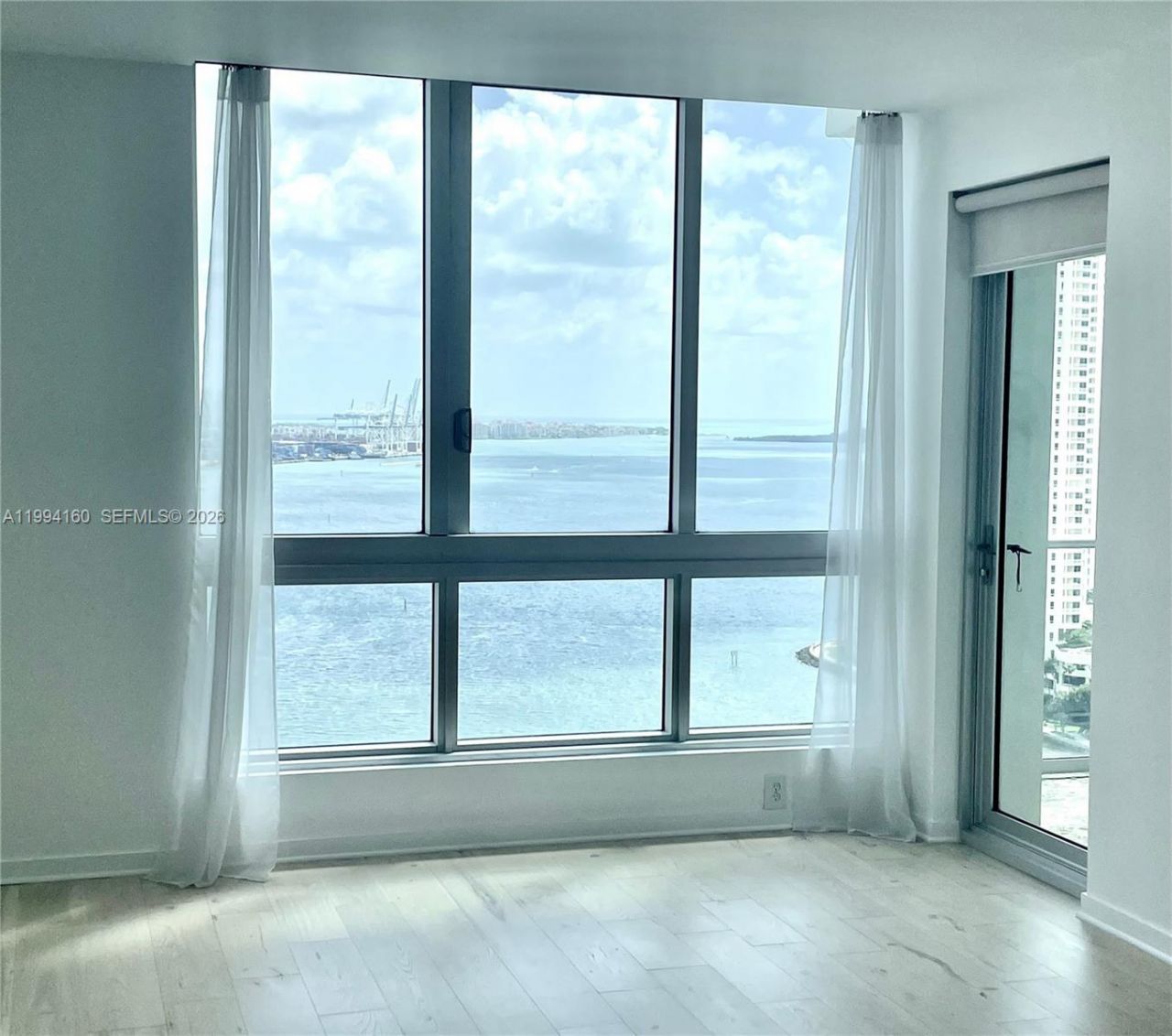 300 S Biscayne Blvd, Unit T-2012, Miami, FL 33131 Photo