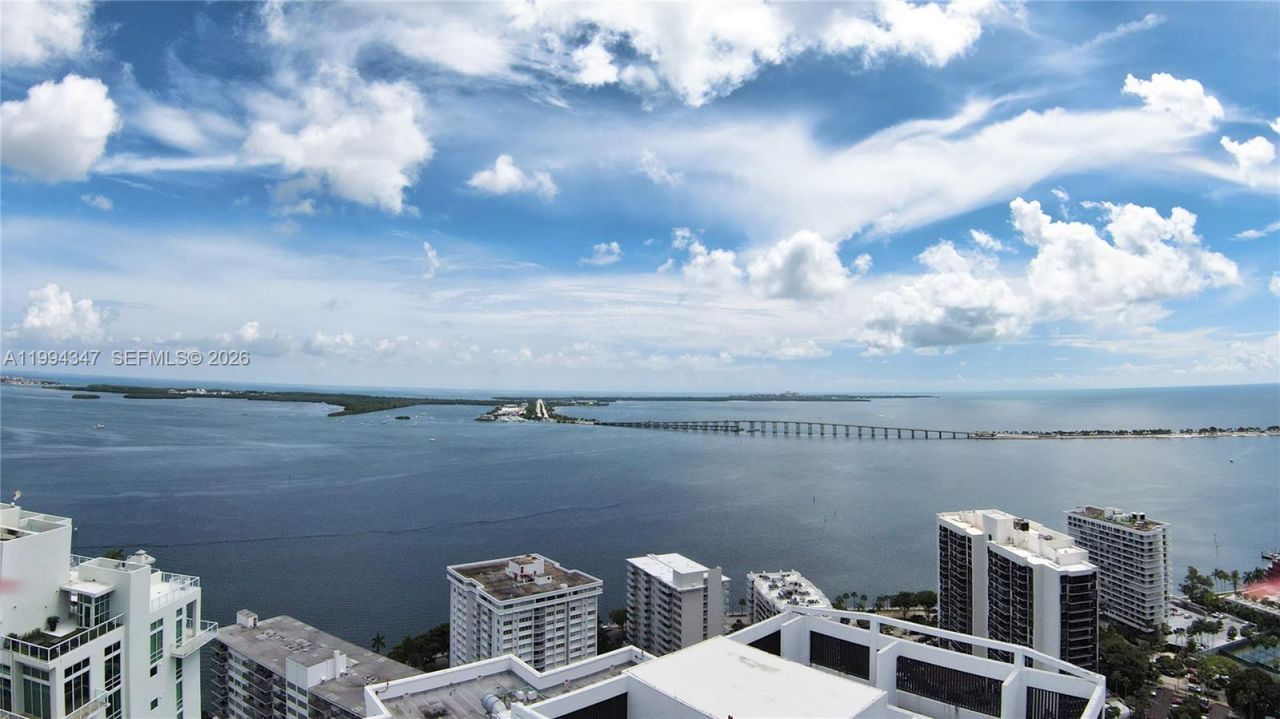 1300 Brickell Bay Dr, Unit 3100, Miami, FL 33131 Photo