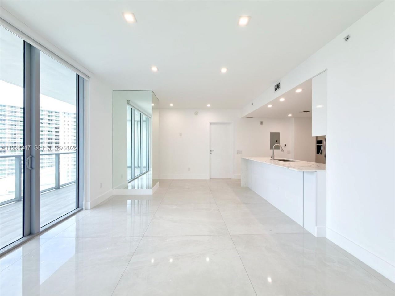 1300 Brickell Bay Dr, Unit 3100, Miami, FL 33131 Photo