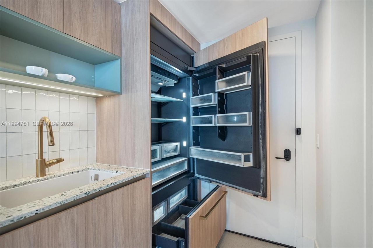 159 NE 6, Unit 4508, Miami, FL 33132 Photo