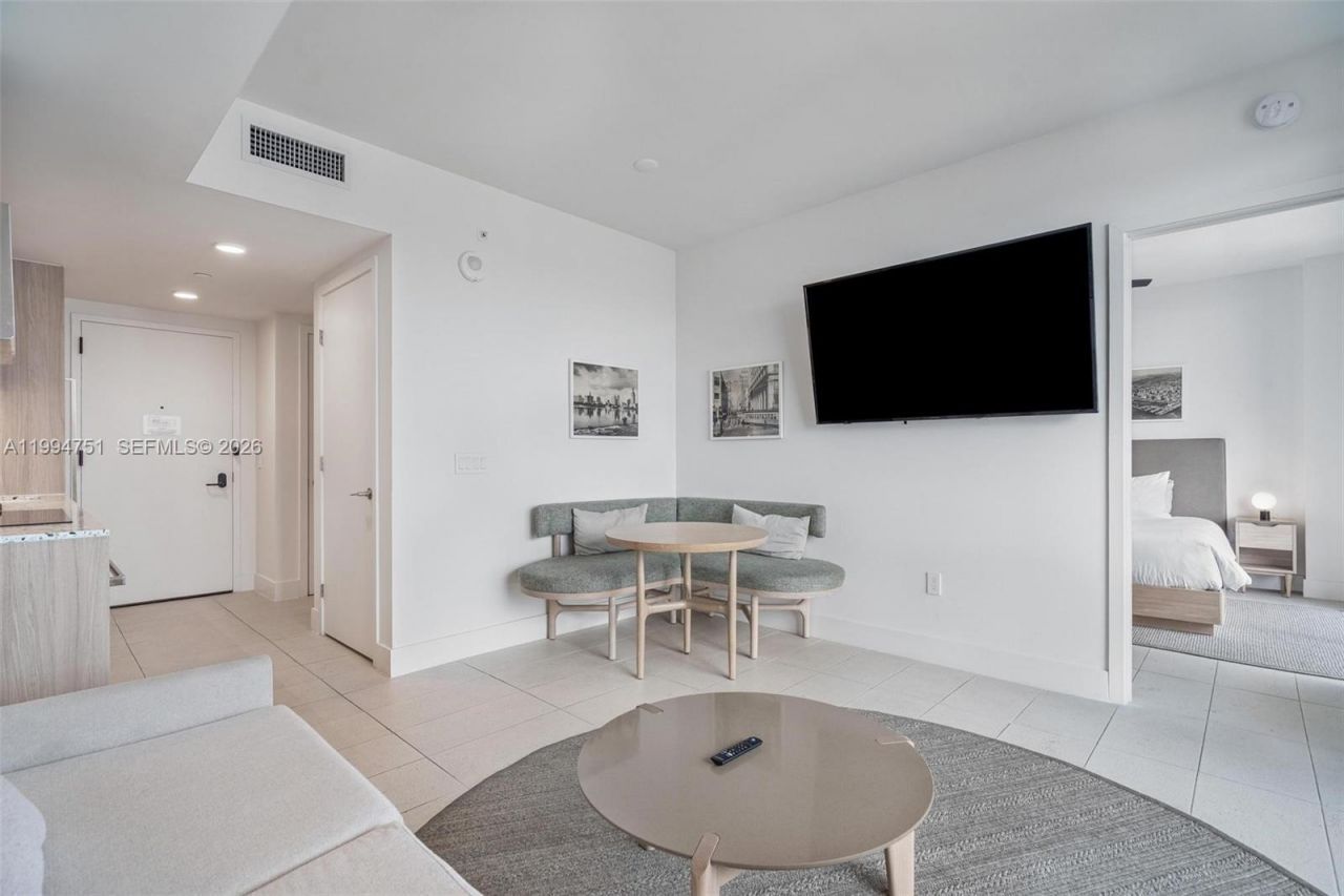 159 NE 6, Unit 4508, Miami, FL 33132 Photo