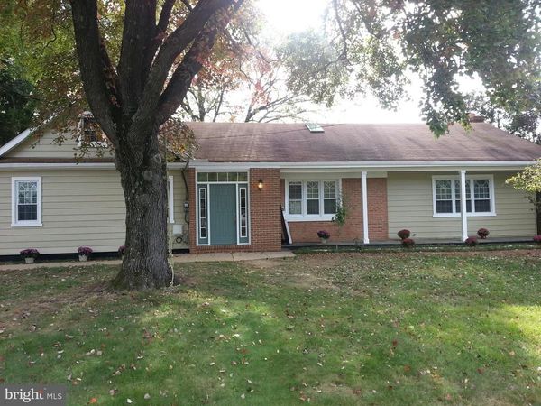 2063 WOODFORD ROAD, VIENNA, VA 22182