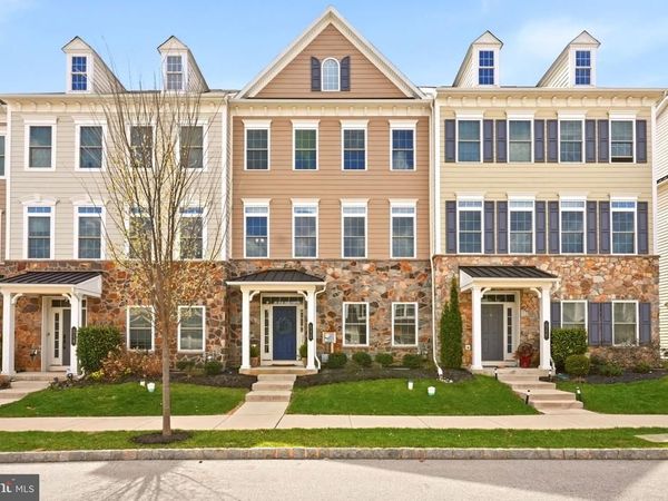 512 CLIFF LANE, MALVERN, PA 19355