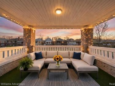 1975 Gladstone Street, Detroit, MI 48206