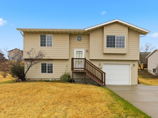 1235 ZIEBACH ST, Rapid City, SD 57703