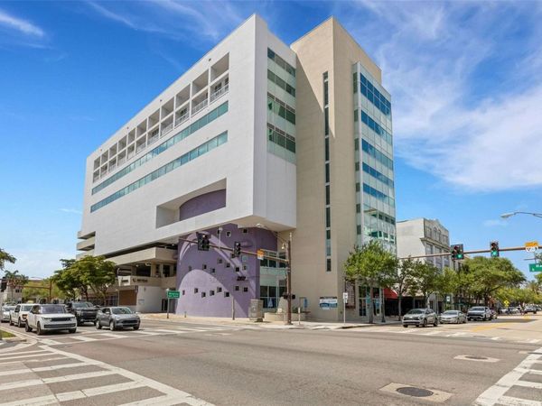 1990 MAIN STREET , Unit 4, SARASOTA, FL 34236