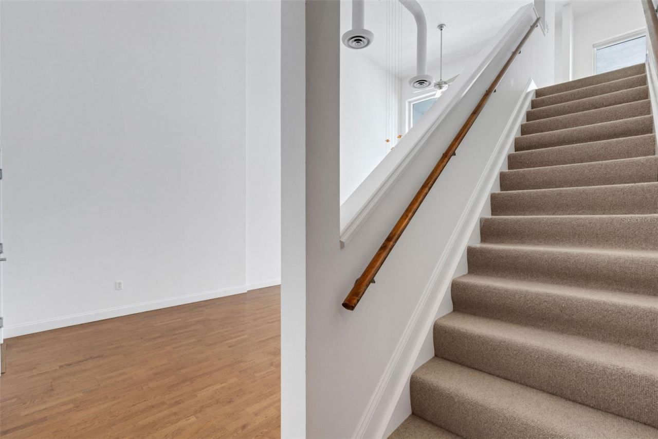 1990 Main Street , Unit 4, Sarasota, FL 34236 Photo