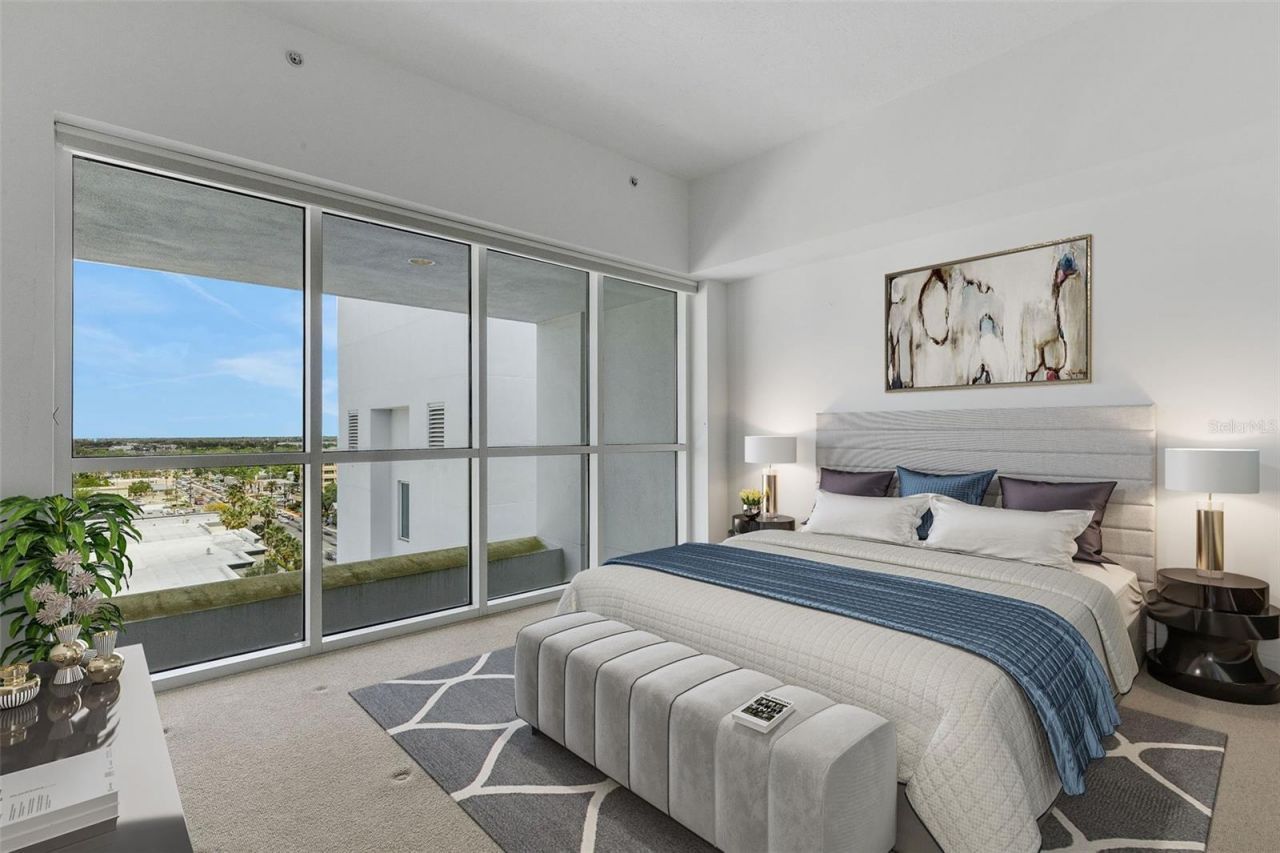 1990 Main Street , Unit 4, Sarasota, FL 34236 Photo