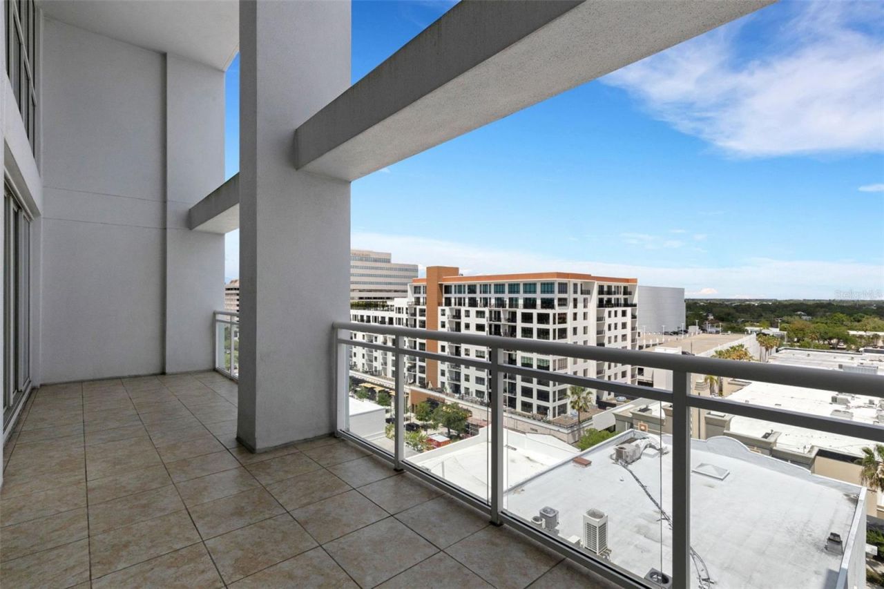 1990 Main Street , Unit 4, Sarasota, FL 34236 Photo