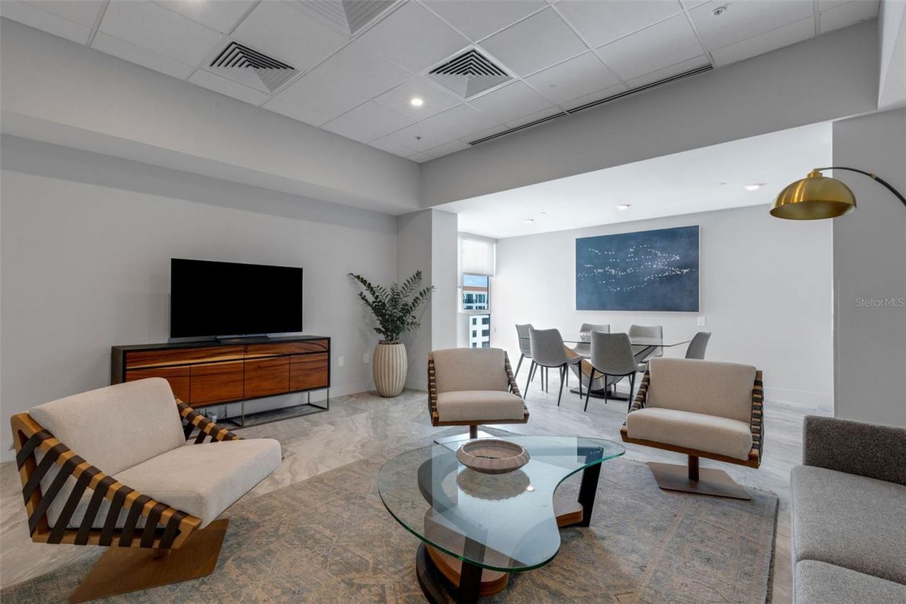 1990 Main Street , Unit 4, Sarasota, FL 34236 Photo