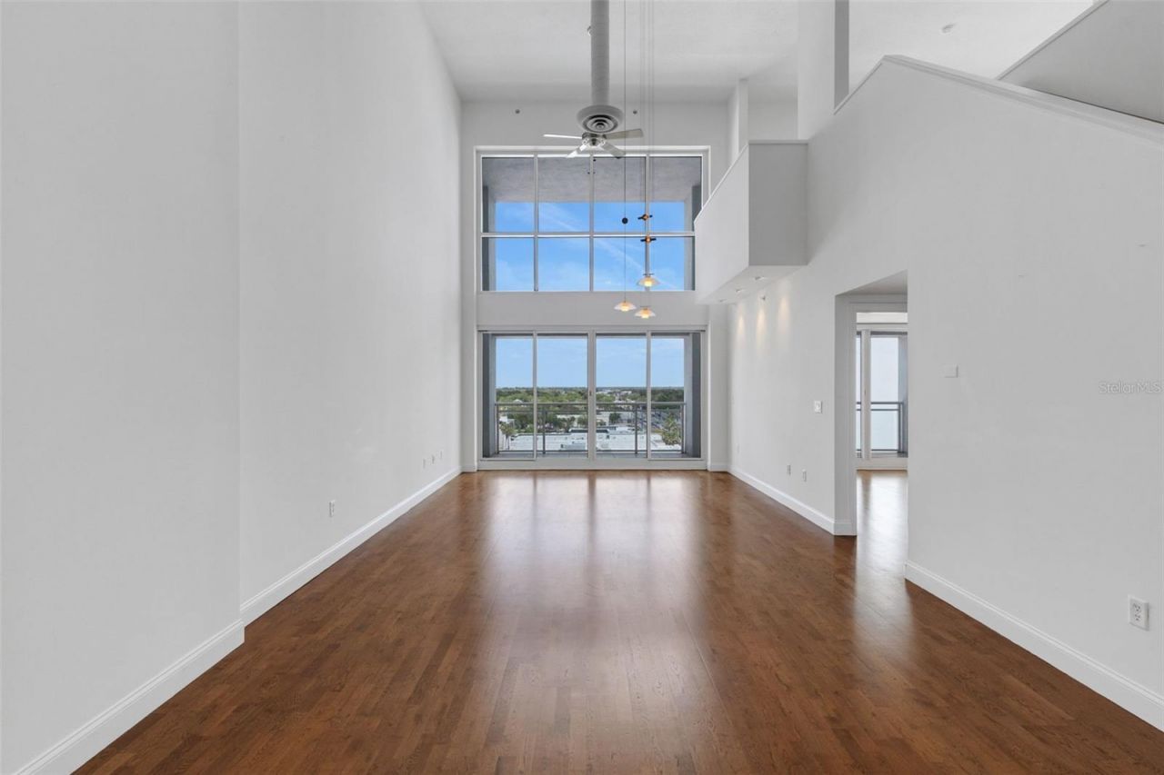 1990 Main Street , Unit 4, Sarasota, FL 34236 Photo