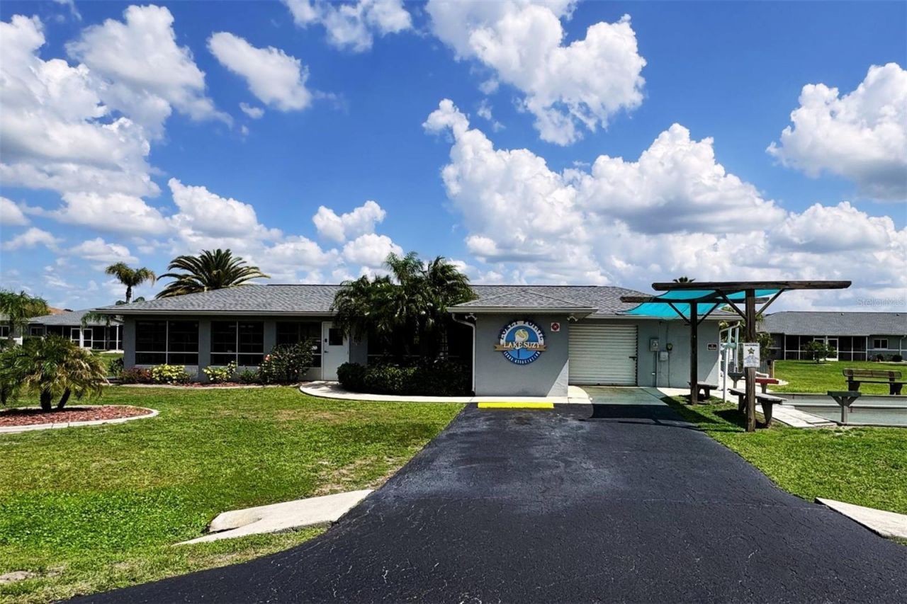 12274 SW Egret Circle, Unit 2805, Lake Suzy, FL 34269 Photo