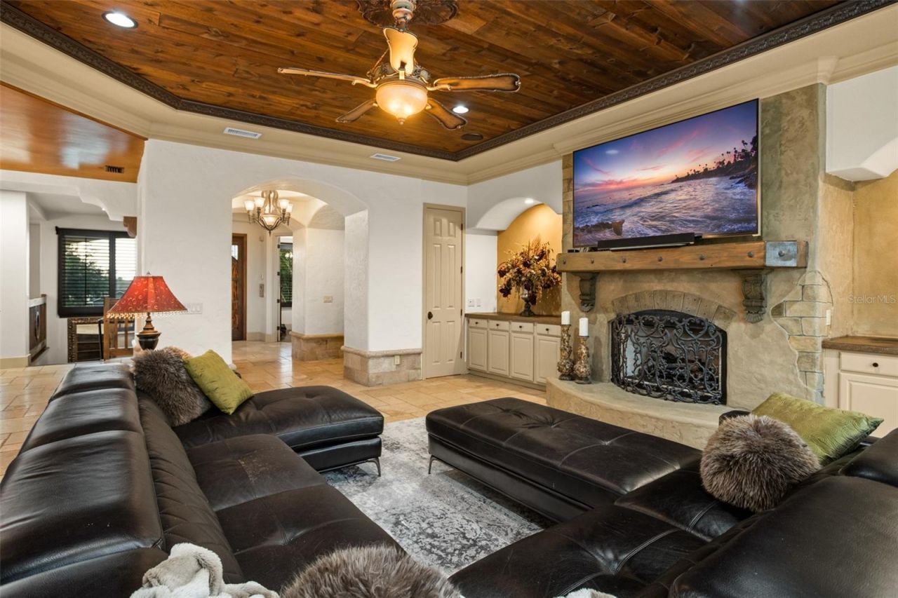 2624 Howland Boulevard, Deltona, FL 32738 Photo