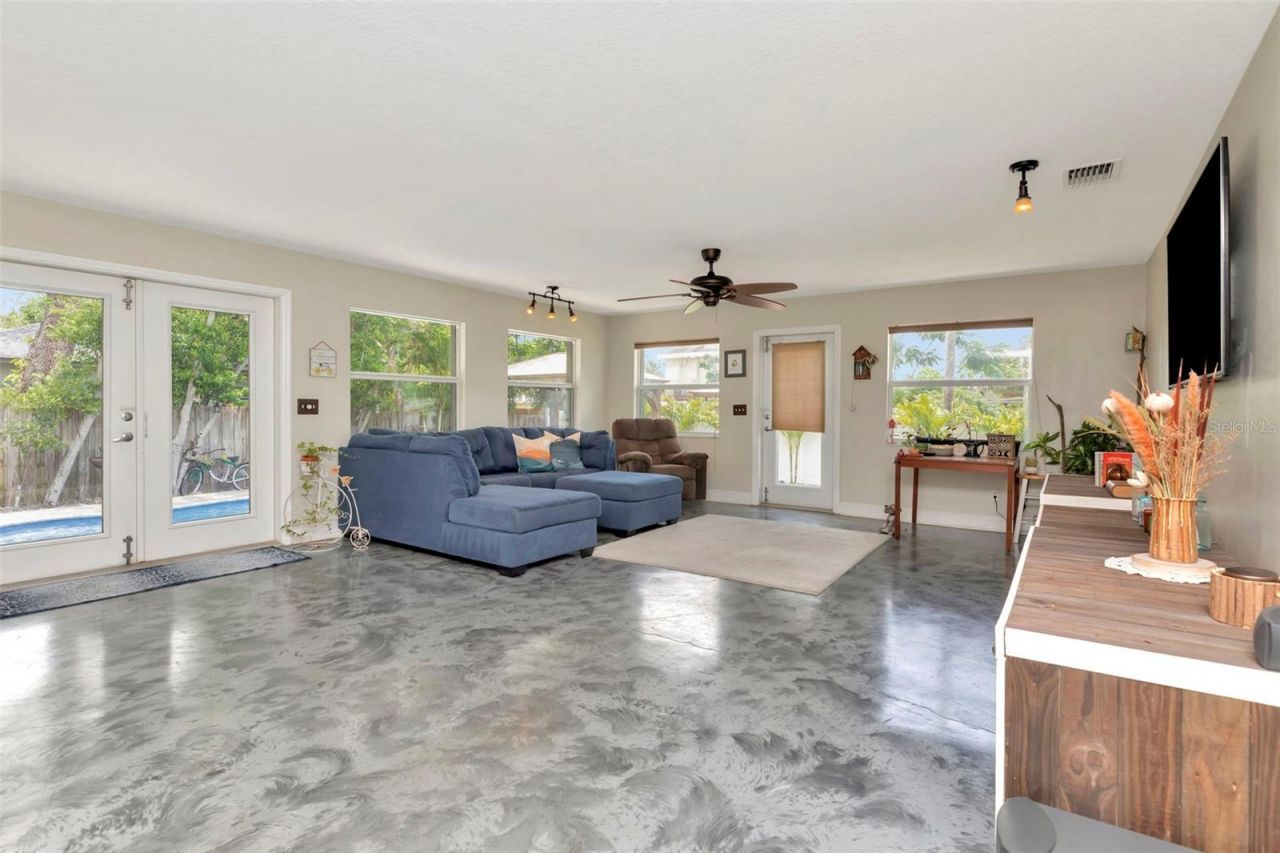 4830 3rd Avenue N, Saint Petersburg, FL 33713 Photo