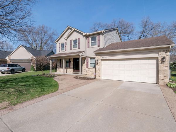 14836 Plymouth Crossing, Plymouth, MI 48170