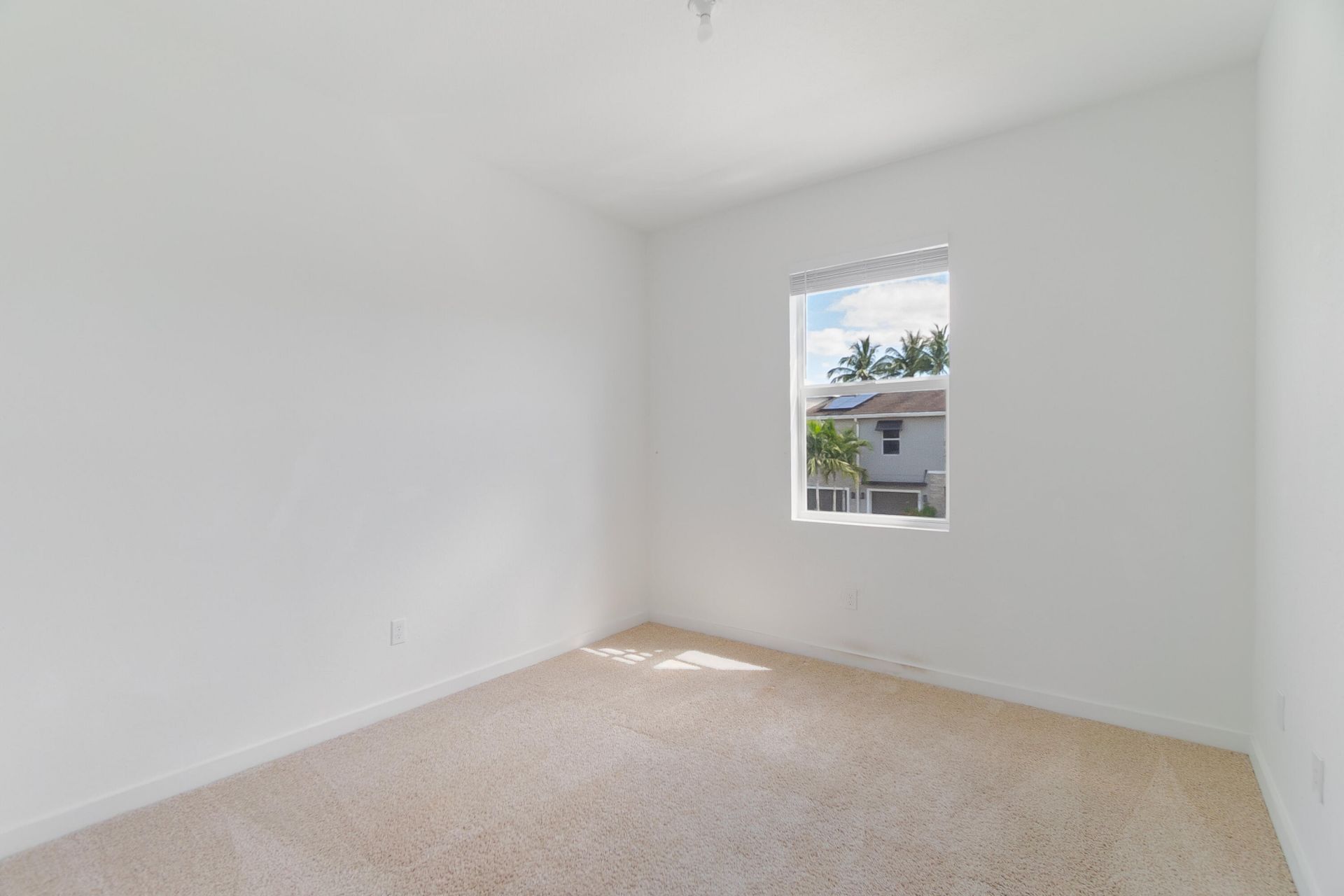 8618 Via Mar, Lake Worth, FL 33467 Photo