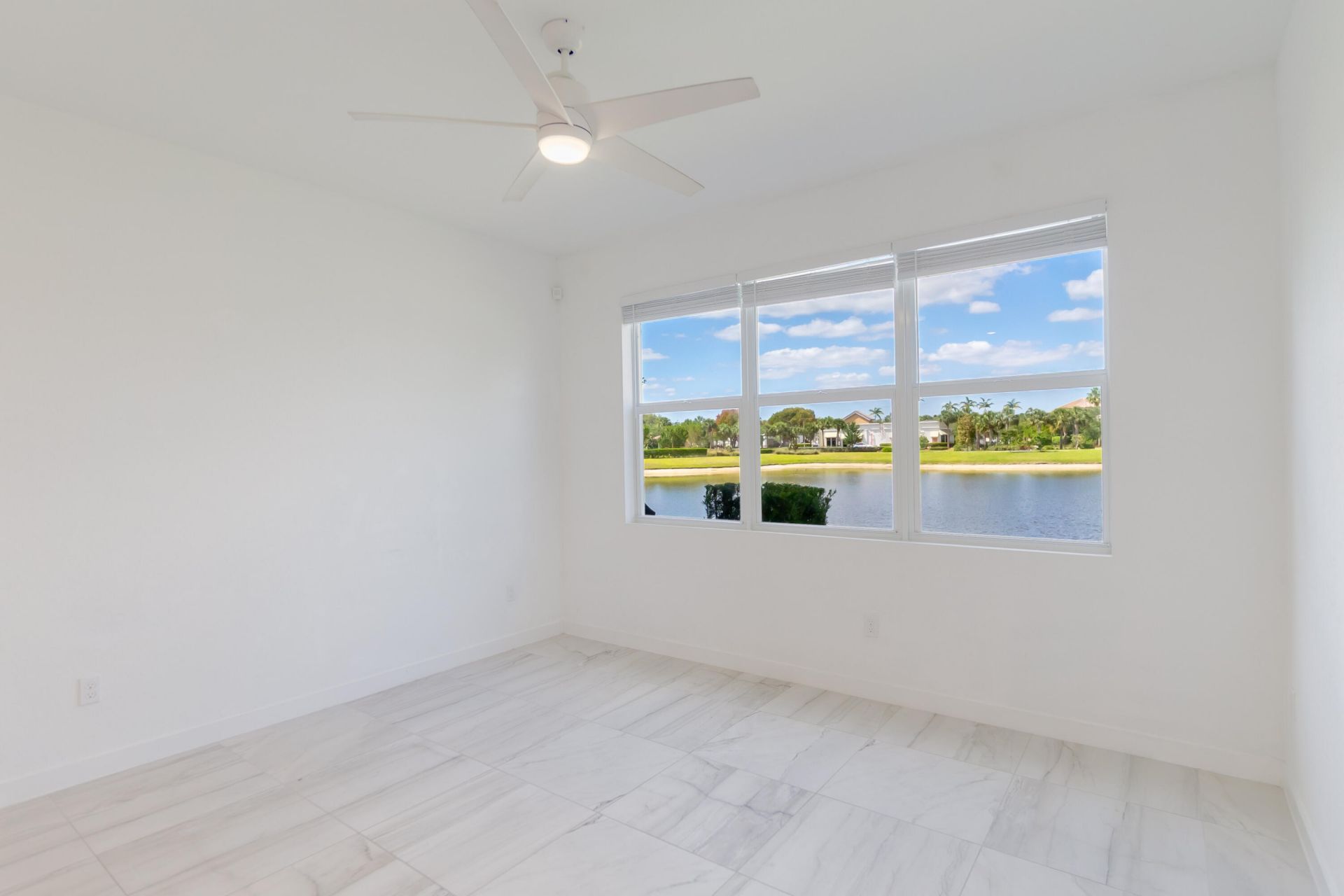 8618 Via Mar, Lake Worth, FL 33467 Photo